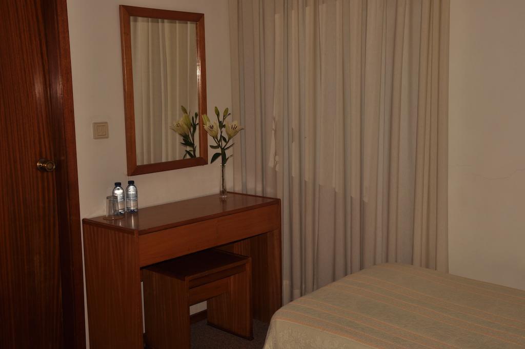 Residencial D. Joao III Otel Ponta Delgada Dış mekan fotoğraf