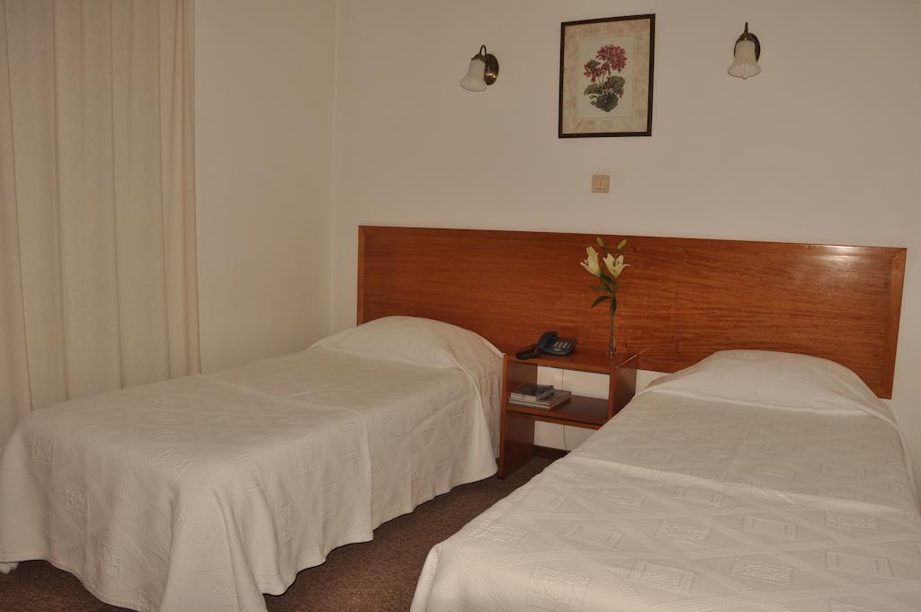 Residencial D. Joao III Otel Ponta Delgada Oda fotoğraf