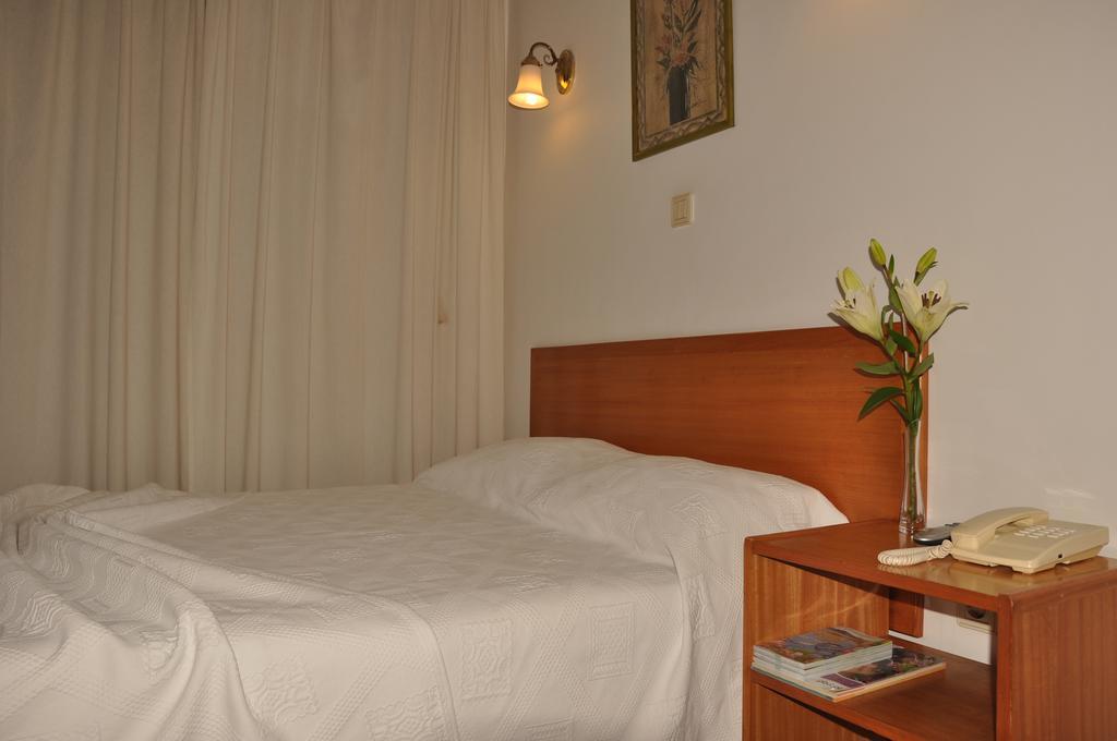 Residencial D. Joao III Otel Ponta Delgada Dış mekan fotoğraf